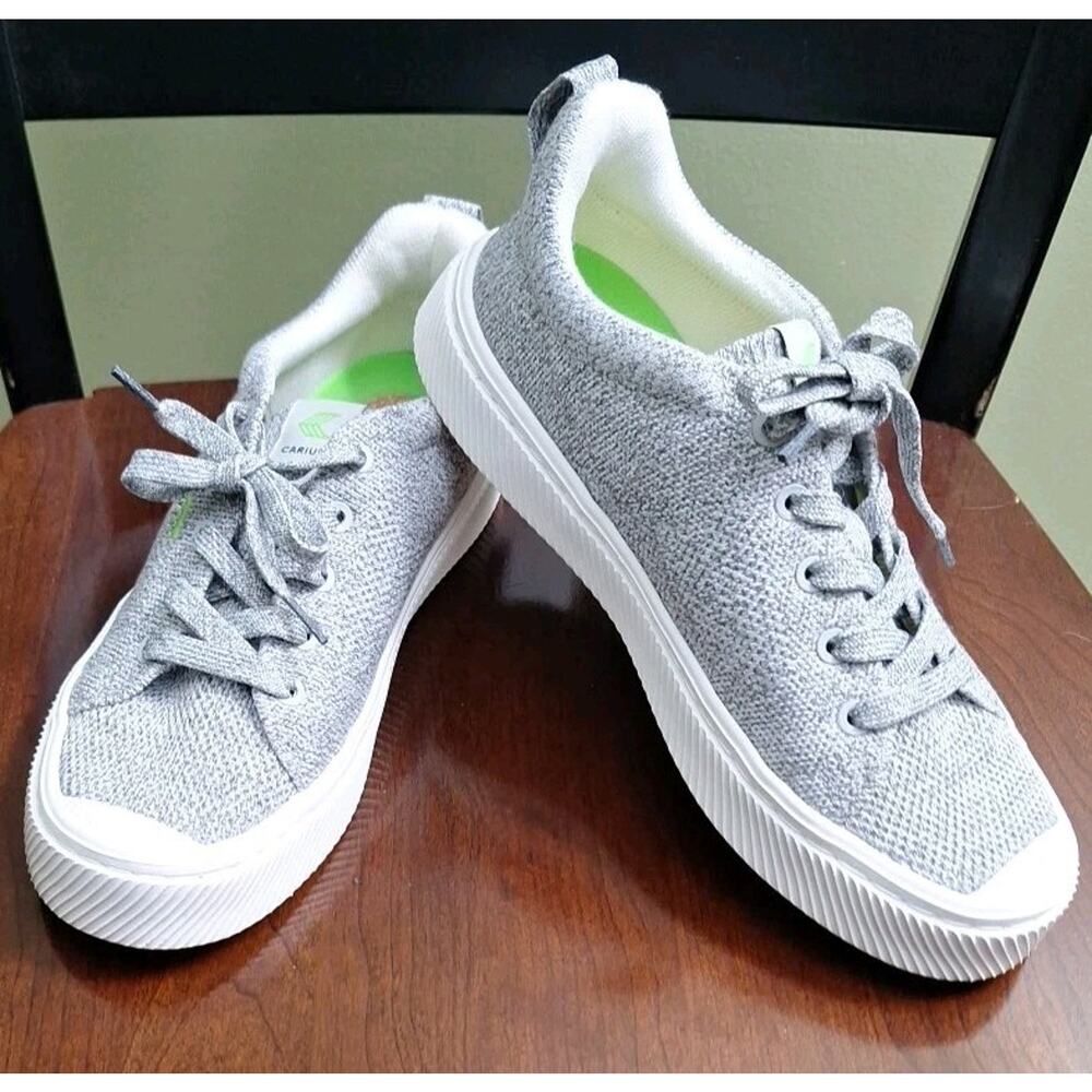 Carimua Womens Sz 6 Low Top Stone Light Grey Tweed/Knit Sneaker EUC